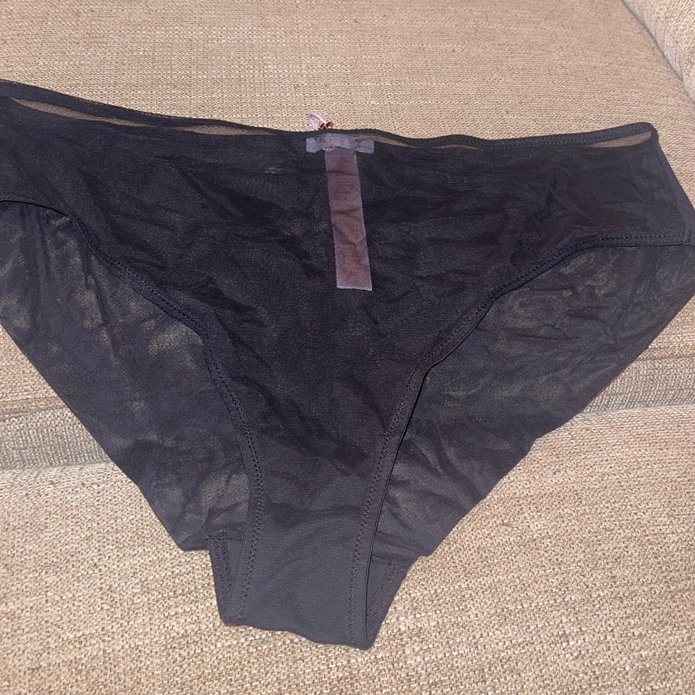 Mesh Cheeky - Picture 3 of 5